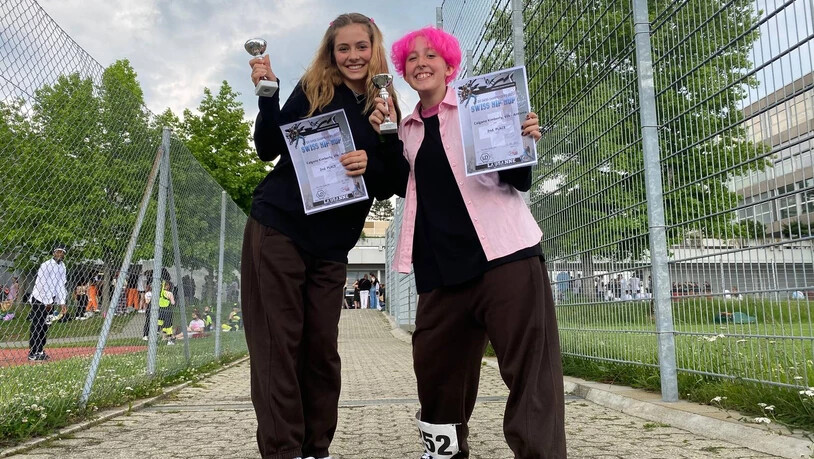 Kimberly Vils und Antonia Calgagno holen im Duo Silber an den Schweizer Meisterschaften im Hip-Hop.
