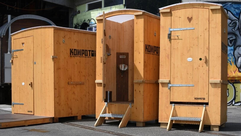 Solche Kompost-WCs aus Holz werden in Zukunft in Pontresina an sieben Standorten eingesetzt.