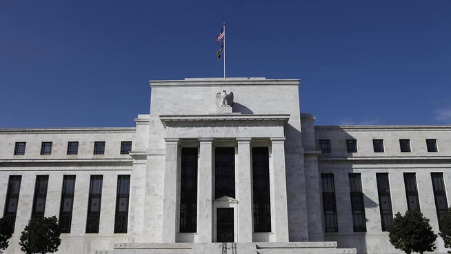Die US-Notenbank Federal Reserve belässt den Leitzins auf gleicher Höhe.