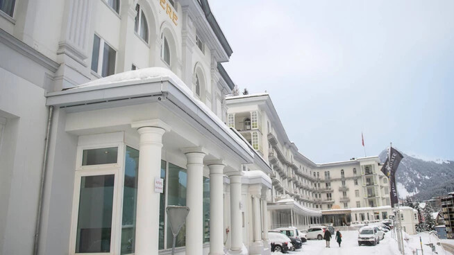 Hier werden keine Gitter mehr aufgestellt: Das Davoser 5-Stern-Hotel Steigenberger «Belvédère» zählt am WEF 2022 nicht mehr zu den Gebieten der scharf bewachten Sicherungszonen.