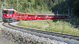 Rhätische Bahn RhB Gleis Gleise Weiss Farbe