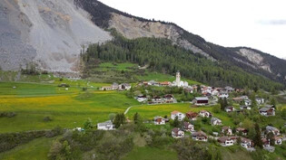 Evakuiertes Dorf: Der Kanton Graubünden hat die versprochene halbe Million Franken bereits überwiesen, jetzt entscheidet die Gemeinde Albula/Alvra, was mit dem Geld für Brienz/Brinzauls passiert.